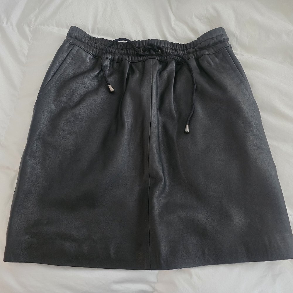 NWOT DEPECHE Black Lambs Leather Skirt Designer Demark Brand - SMALL